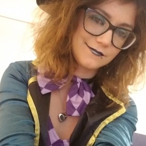 Meet your Posher, Krystina - Picture 1 of 1